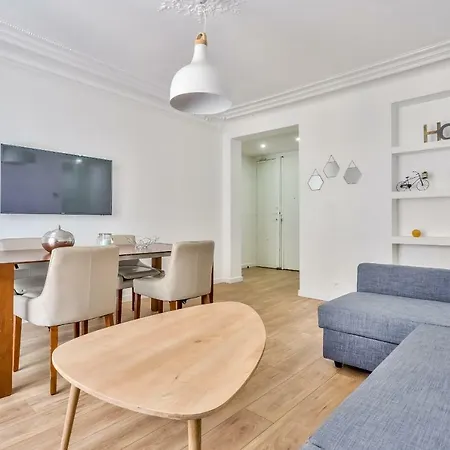 85 - Urban Palais Royal Apartment
